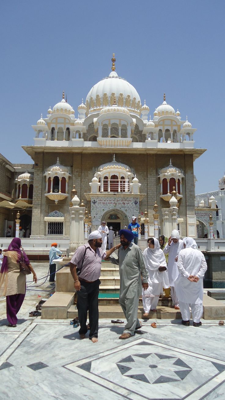 Gurdwara Panja Sahib Sacred Yatra - Hassan Abdal, Punjab Tour