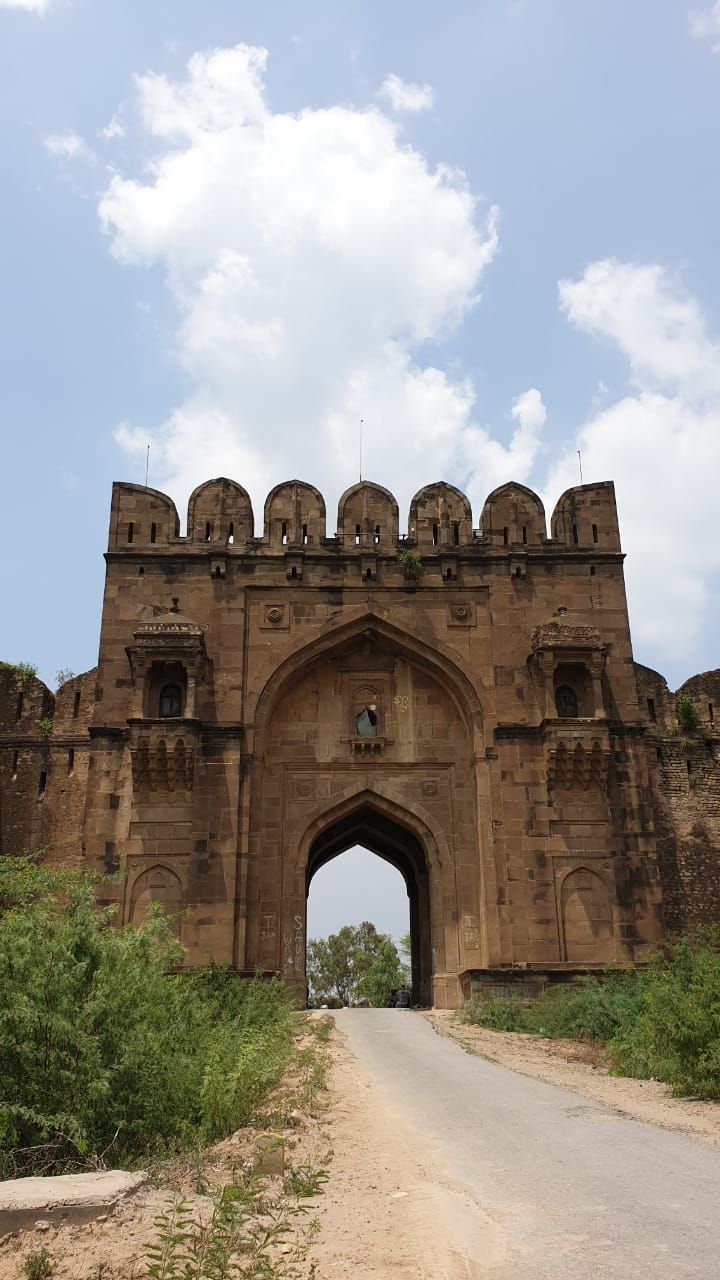Rohtas Fort & Historical Sikh Heritage Trail - Jhelum & Potohar Tour