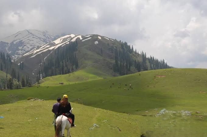 Shogran, Siri Paye & Makra Peak Panorama - Kaghan Valley Tour