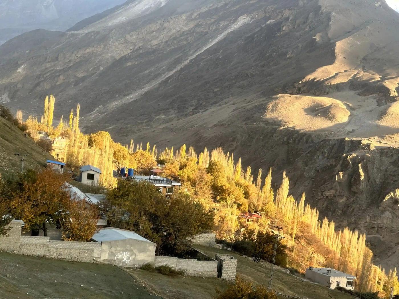 Old Hunza Adventures expedition photo 151 — Pakistan Karakoram mountains, treks and culture